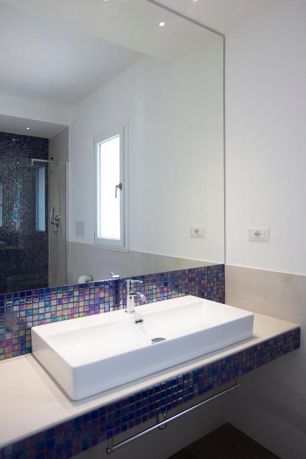 B&B La Porta Sulla Spiaggia Quartu SantʼElena Dış mekan fotoğraf